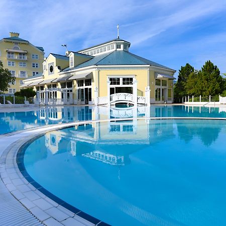 Disney Newport Bay Club Шеси Екстериор снимка