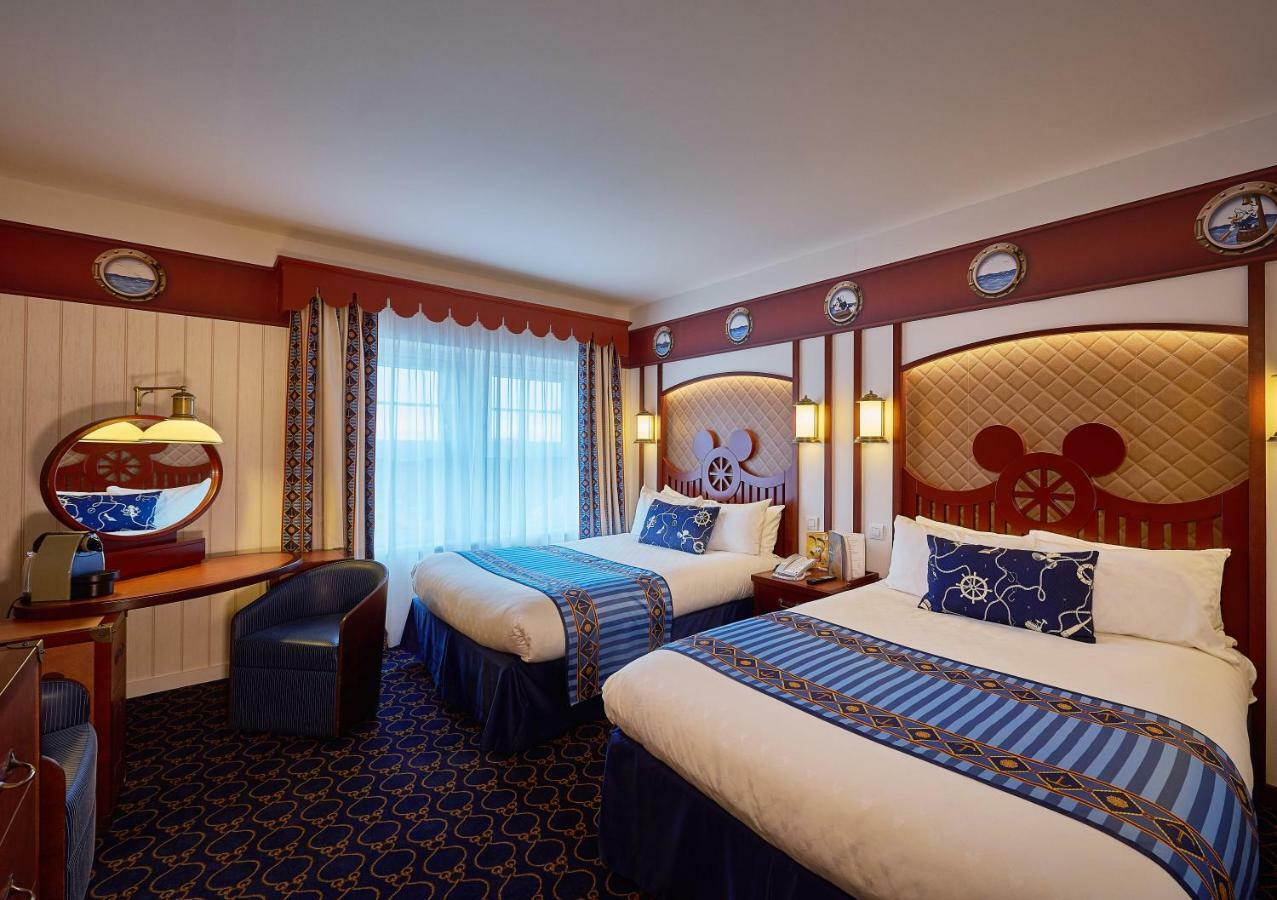 Disney Newport Bay Club Шеси Екстериор снимка